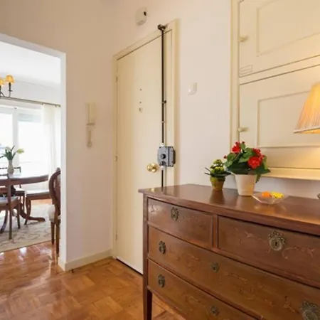 Apartament - *