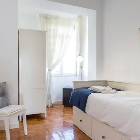 Appartamento - *