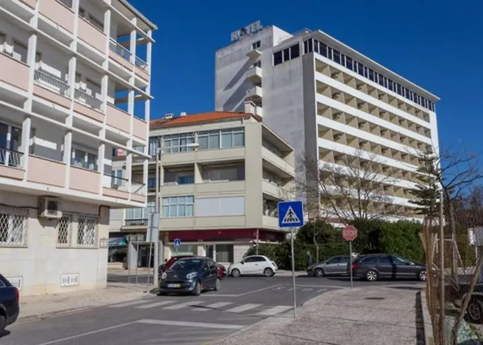 - * Carcavelos (Lisbon)